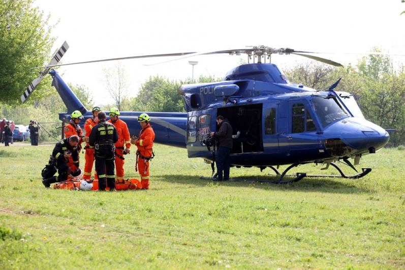 Foto: Svou práci na základně kutnohorských hasičů předvedli také letečtí záchranáři