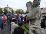 20190528214006_DSCN4911: Foto: Své názory přišli na náměstí vyjádřit také Čáslaváci
