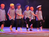 img_56532: Foto: Žáci devátých tříd ZŠ Žižkov se rozloučili při školní akademii v kutnohorském Tylově divadle