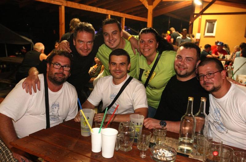 Foto: Setkání obyvatel a přátel obcí se jménem Březová - Brezová vyvrcholilo večerní zábavou