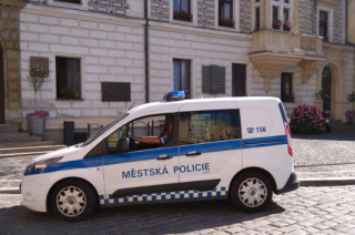 Strážníci Městské policie Kolín zachránili muže, který se pokusil o sebevraždu 