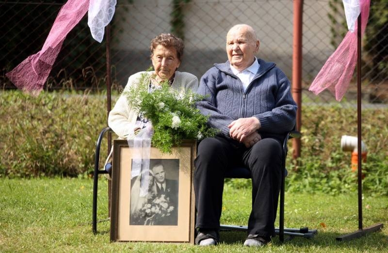 Marie a Jindřich Bláhovi oslavili sedmdesát let společného života!