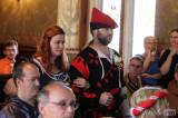 20190916132126_IMG_4626: Foto: Vlašský dvůr v Kutné Hoře hostil svatbu v rytířském stylu  