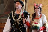 20190916132127_IMG_4632: Foto: Vlašský dvůr v Kutné Hoře hostil svatbu v rytířském stylu  