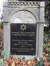 20191108133658_7: Křišťálovou noc si připomeňme židovským hřbitovem v Uhlířských Janovicích