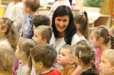 20191203121751_5G6H7723: Foto: Za dětmi v kutnohorských školkách v úterý zavítal Mikuláš s čerty i andělem