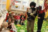 20191203121755_5G6H7888: Foto: Za dětmi v kutnohorských školkách v úterý zavítal Mikuláš s čerty i andělem