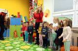 20191203121756_5G6H7916: Foto: Za dětmi v kutnohorských školkách v úterý zavítal Mikuláš s čerty i andělem