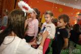 20191203121802_5G6H8215: Foto: Za dětmi v kutnohorských školkách v úterý zavítal Mikuláš s čerty i andělem