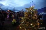 20191215175647_5G6H2772: Foto: Na Štrampouchu od neděle naplno září vánoční strom!