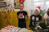 20191219173613_5G6H3116: Foto: Žáci ZŠ Kamenná stezka připravili vánoční jarmark a také besídku