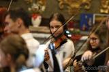 20191219220422_5G6H3434: Foto, video: Žáci ZUŠ Kutná Hora odehráli druhý „Vánoční koncert“ v kostele sv. Jana Nepomuckého
