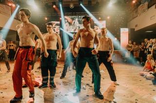 Foto: Strojaři z kolínské průmyslovky plesali v sobotu