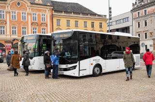 V Kolíně představili nové autobusy MHD