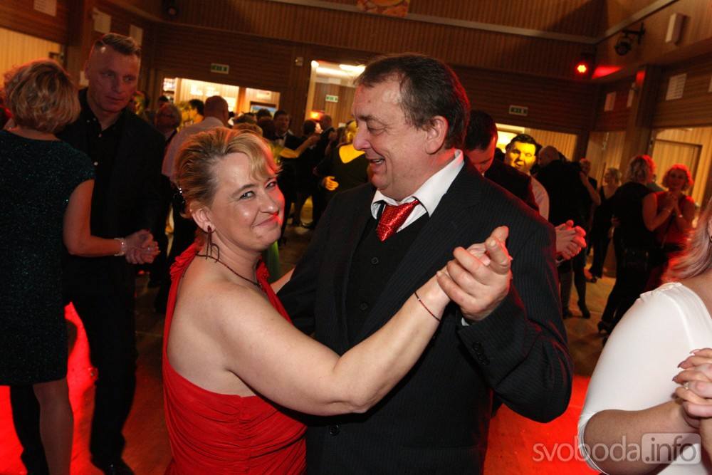 Foto: Čáslavský hotel Grand v pátek hostil 16. Dobročinný ples Diakonie