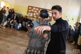 20200213143653_5G6H2032: Foto: Studenti čáslavské průmyslovky si doslova osahali možnosti virtuální reality