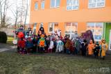 20200213214507_IMG_1822: Foto: Děti z Mateřské školy Žleby připravily na čtvrtek masopustní průvod obcí