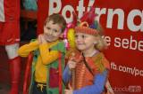 20200225222655_DSC_1228: Foto: S dětmi v Tupadlech si na karnevale pohrál také čaroděj Emča!