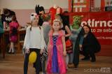 20200225222703_DSC_1253: Foto: S dětmi v Tupadlech si na karnevale pohrál také čaroděj Emča!