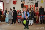 20200225222703_DSC_1258: Foto: S dětmi v Tupadlech si na karnevale pohrál také čaroděj Emča!