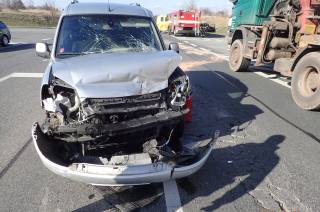 Dopravní nehoda na obchvatu Čáslavi si vyžádala tři zraněné