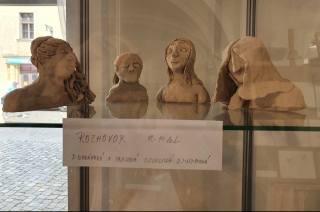 Práce žáků výtvarného oboru ZUŠ Kutná Hora můžete vidět ve Spolkovém domě