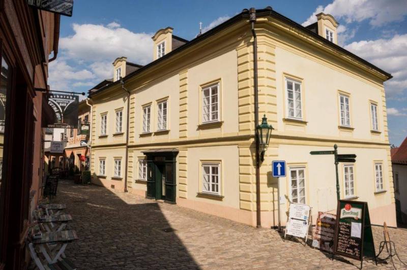 TIP: Kavárnu v penzionu U Hrádku otevřou v pátek 26. června v Barborské ulici 