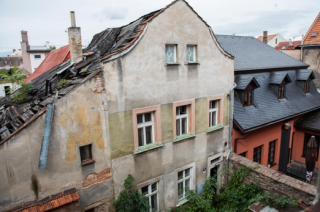 Město Kolín kupuje dva cenné historické domy v ulici Na Hradbách