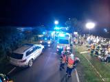 20200715102232_6: Foto, video: U Českého Brodu se srazily vlaky, nehoda si vyžádala zranění