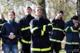 5G6H1096: Foto: Na rozhlednu Vysoká se vypravil rekordní počet dobrovolných hasičů!