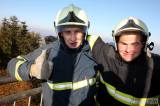 5G6H1130: Foto: Na rozhlednu Vysoká se vypravil rekordní počet dobrovolných hasičů!
