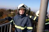 5G6H1477: Foto: Na rozhlednu Vysoká se vypravil rekordní počet dobrovolných hasičů!