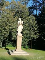 20200911165928_barbora159: Foto: Na rozhlednu na Kaňku dohlíží nová socha sv. Barbory