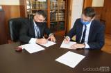 20200921223048_5G6H0006: Kutnohorská průmyslovka podepsala „memorandum o spolupráci s ČVUT“!