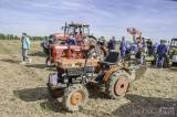 20200922213938_DSC_0026: Foto: Historické traktory se utkaly v soutěži v orbě „Starokolínská brázda 2020“