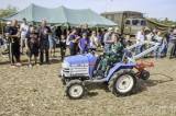 20200922213942_DSC_0076: Foto: Historické traktory se utkaly v soutěži v orbě „Starokolínská brázda 2020“