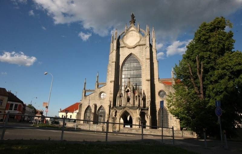 Kostnice, katedrála Nanebevzetí i chrám sv. Barbory zůstanou v pondělí zavřené