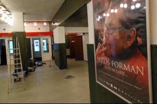 V Kině Miloše Formana v Čáslavi hrčí vysavače, chystají se na návrat diváků