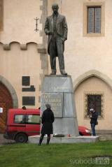 20201117193427_5G6H9209: Významné výročí si Kutnohoráci připomněli u památníku „Obětem teroru násilí a komunistické zvůle“