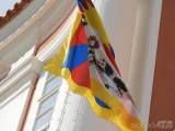 20210310210513_DSCN7220: Tibetská vlajka zavlála také nad čáslavskou radnicí