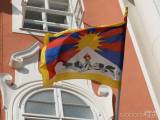 20210310210514_DSCN7261: Tibetská vlajka zavlála také nad čáslavskou radnicí