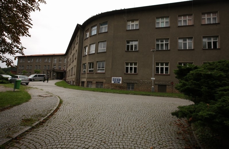 Kutnohorská nemocnice od pondělí povolila návštěvy pacientů na lůžkových odděleních