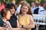 20210627015319_IMG_1290: Foto: Maturitní ples připravili na konec školního roku na zahradě zámku Kačina!