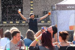 Foto: Rockeři přivítali léto na nádvoří Měšťanského pivovaru Kutná Hora