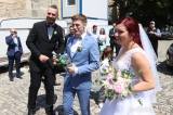 20210704195010_IMG_4897: Foto, video: Motorkáři z Freedoom Čáslav gratulovali novomanželům Procházkovým