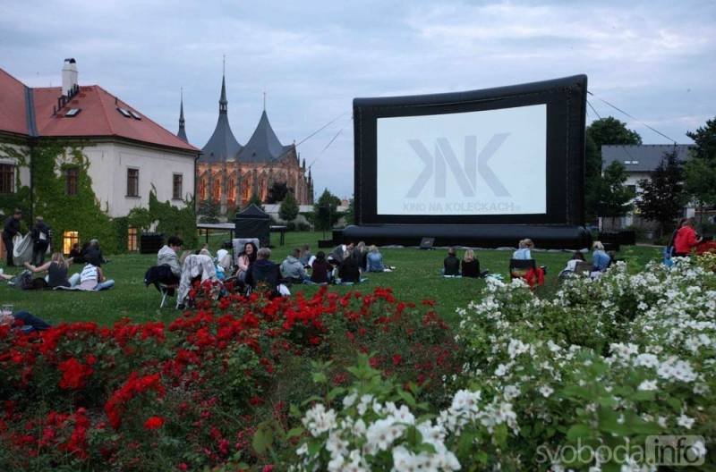 Do zahrad GASK opět zavítá Kino na kolečkách, těšit se můžete ještě na tři filmy