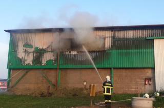 Čtyřmilionová škoda po požáru stodoly na Kutnohorsku