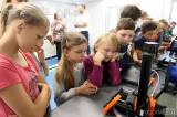 20210806100117_IMG_6702: Kutnohorské děti z příměstského tábora Veselá věda navštívil kamion s technickou laboratoří