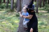 20210821183150_IMG_0615: Foto, video: V paběnickém lese čekaly v sobotu na děti pohádkové bytosti!