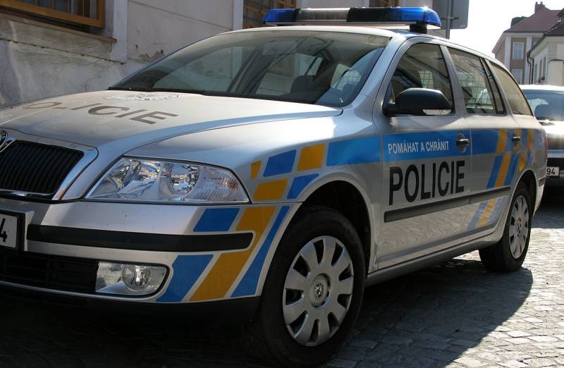 Neznámý pachatel odcizil elektrokola v ulici U Lorce v Kutné Hoře